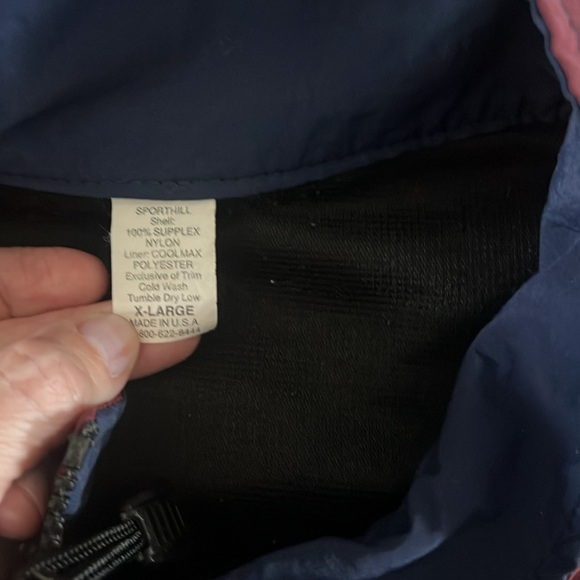 Vintage Windbreaker - Picture 3 of 9